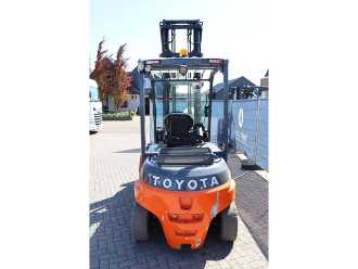 Wózki widłowe używane TOYOTA 8FBMT50 ELEKTRO VIERRADFRONTSTAPLER (13041269)