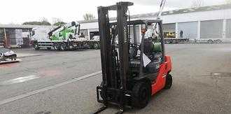 Wózki widłowe używane TOYOTA 8FG25 GAS VIERRADFRONTSTAPLER (12887856)