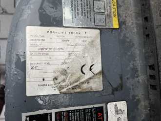 Wózki widłowe używane TOYOTA 8FGF15F GAS VIERRADFRONTSTAPLER (13030998)