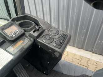 Wózki widłowe używane TOYOTA 8FGF20 GAS VIERRADFRONTSTAPLER (13065960)