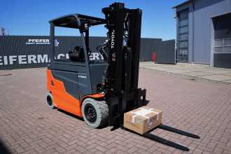 Wózki widłowe używane TOYOTA 9FBM30T ELEKTRO VIERRADFRONTSTAPLER (12925256)