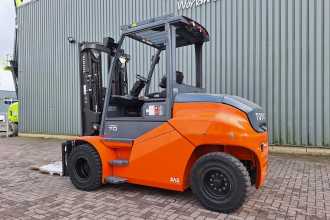Wózki widłowe używane TOYOTA 9FBM70T ELEKTRO VIERRADFRONTSTAPLER (13003550)