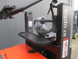 Wózki widłowe używane TOYOTA OSE 100W ELEKTRO NIEDERHUBKOMMISSIONIERER (12935561)