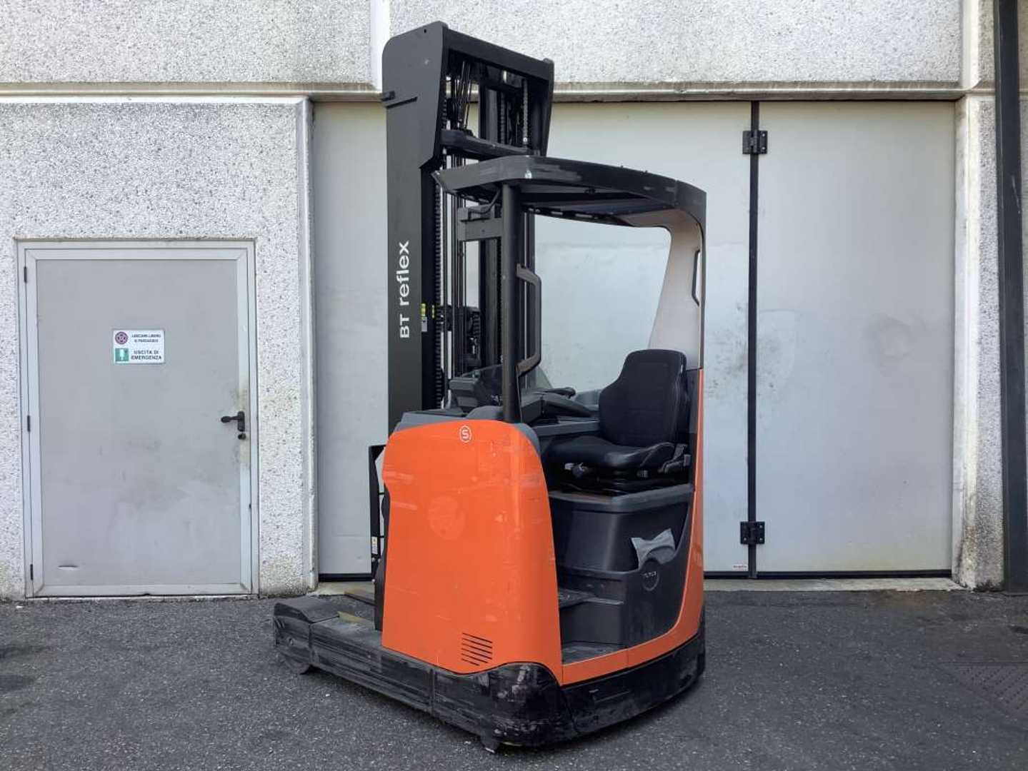 Wózki widłowe używane TOYOTA RRE140 ELEKTRO SCHUBMASTSTAPLER (13064998)