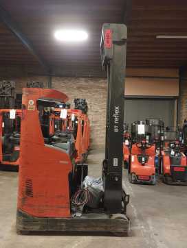 Wózki widłowe używane TOYOTA RRE160H ELEKTRO SCHUBMASTSTAPLER (13068610) backdrop