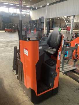 Wózki widłowe używane TOYOTA SSI200D ELEKTRO HOCHHUBWAGENDEICHSEL (13036662) backdrop