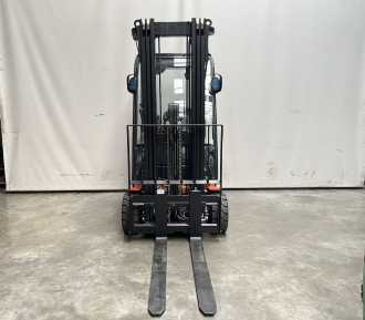 Wózki widłowe używane TOYOTA Traigo48 - 9FBE20T Dreirad ELEKTRO DREIRADFRONTSTAPLER (13075502)