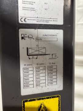 Wózki widłowe używane UNICARRIERS 160SDTFVHS435XJN - 4.522 Std. - HH 4.350 mm ELEKTRO SEITENSTAPLER (12917197)