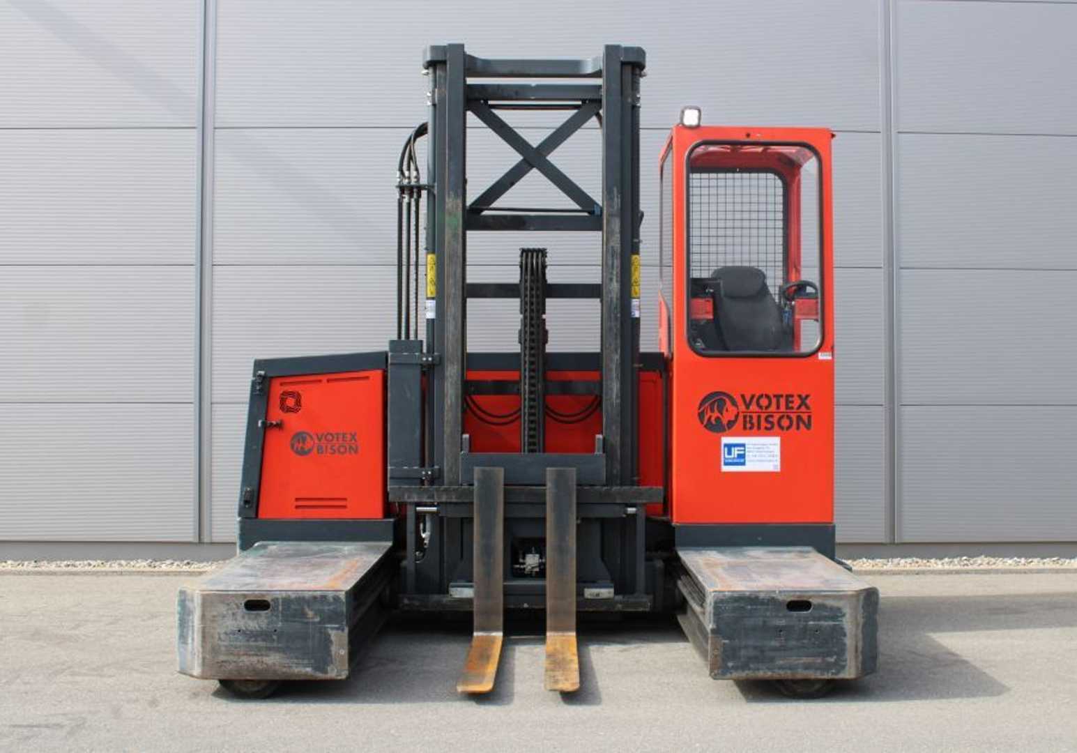 Wózki widłowe używane WEITERE Bison Traffic ELEKTRO VIERWEGESTAPLER (13067827)