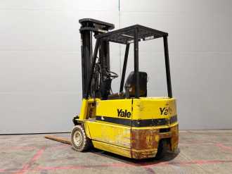 Wózki widłowe używane YALE ERP15RCF ELEKTRO DREIRADFRONTSTAPLER (13026720)