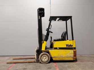 Wózki widłowe używane YALE ERP15RCF ELEKTRO DREIRADFRONTSTAPLER (13026720)