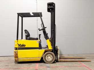 Wózki widłowe używane YALE ERP15RCF ELEKTRO DREIRADFRONTSTAPLER (13026720)