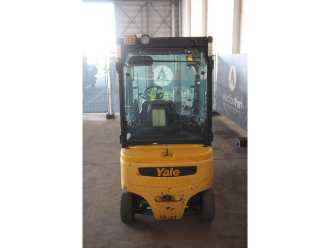 Wózki widłowe używane YALE ERP16VF ELEKTRO VIERRADFRONTSTAPLER (13039040)