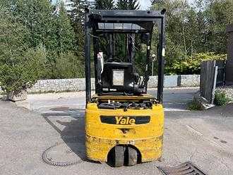 Wózki widłowe używane YALE ERP16VT SWB E2130 - 4900mm ELEKTRO DREIRADFRONTSTAPLER (13069379)