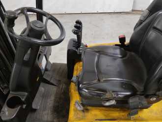 Wózki widłowe używane YALE ERP20VT ELEKTRO DREIRADFRONTSTAPLER (13026160)
