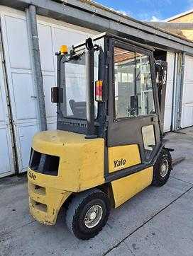 Wózki widłowe używane YALE GDP25RF DIESEL VIERRADFRONTSTAPLER (13057029)