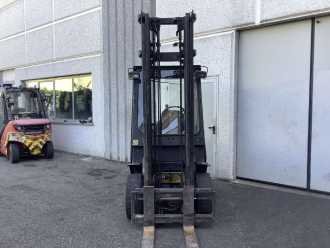 Wózki widłowe używane YALE GDP25TF DIESEL VIERRADFRONTSTAPLER (13074765)