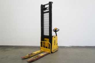Wózki widłowe używane YALE MS12AC ELEKTRO HOCHHUBWAGENDEICHSEL (13012431)
